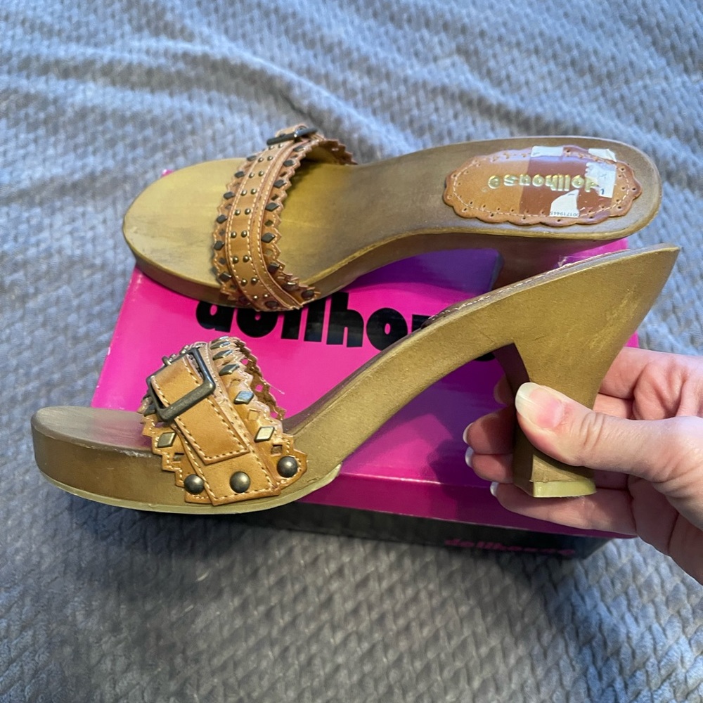 Dollhouse Slide on heels
